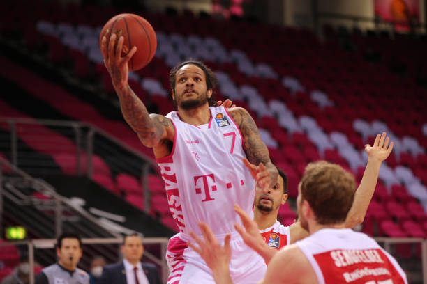 伊戈达拉以 伊戈达拉以