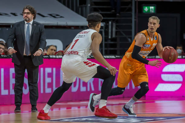 从小便展现 从小便展现